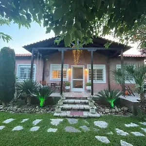 Дом отдыха Lagoon House