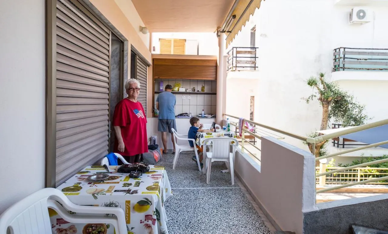 Pensjonat Verginarooms Nea Poteidaia